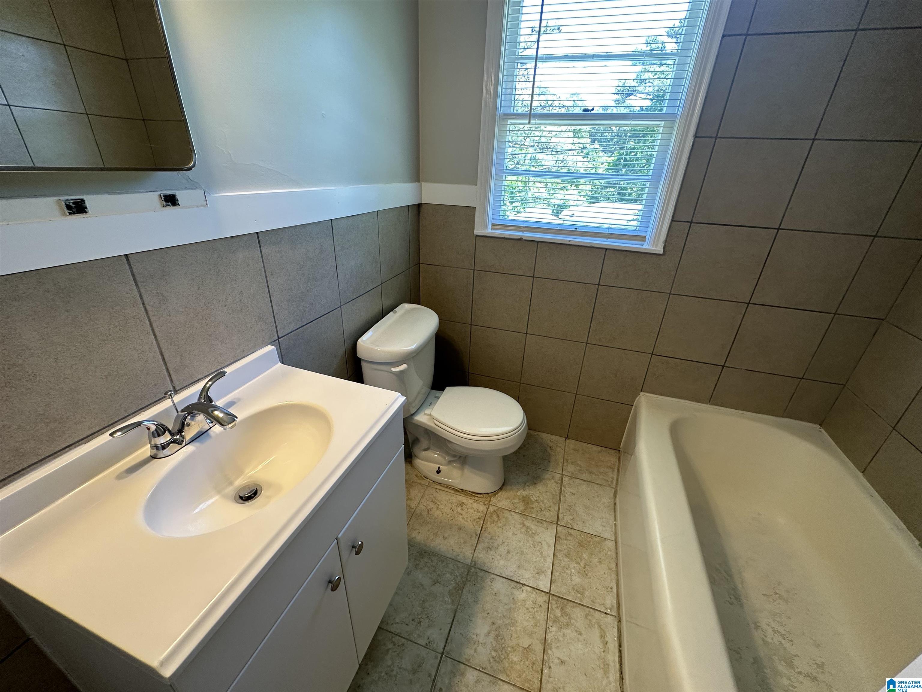 2228 5th Street Northeast Center Point, AL 35215 - Photo 6 of 8