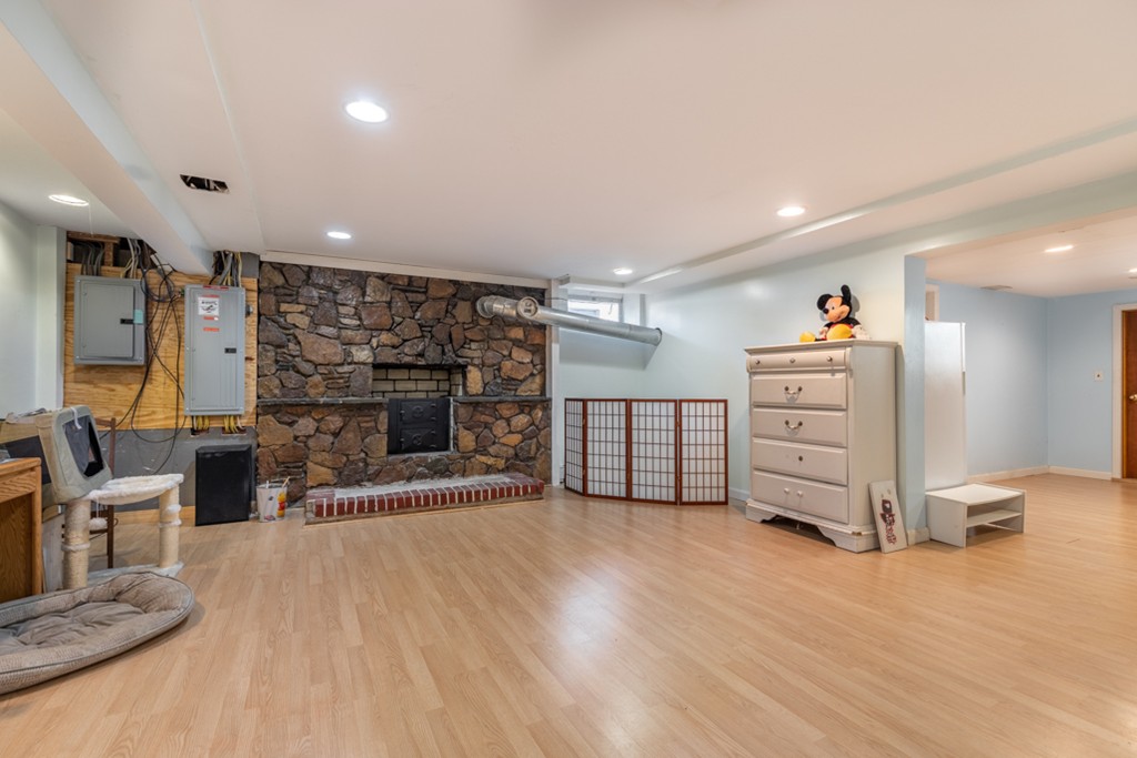 11 Graves Road Revere, MA 02151 - Photo 16 of 32 Gallery Image 16