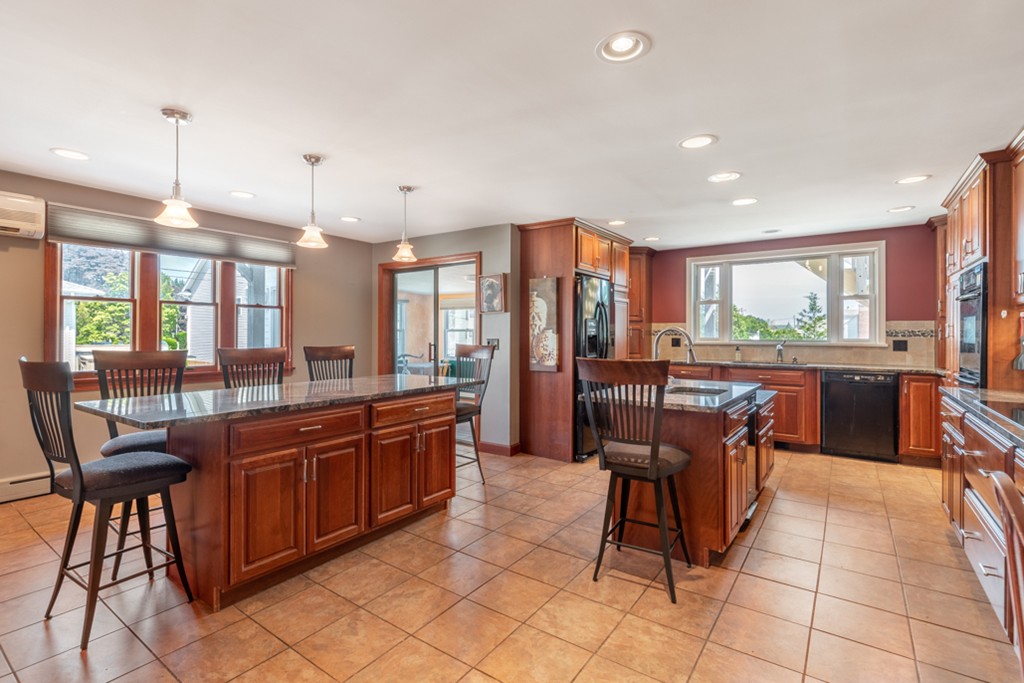 11 Graves Road Revere, MA 02151 - Photo 8 of 32 Gallery Image 8
