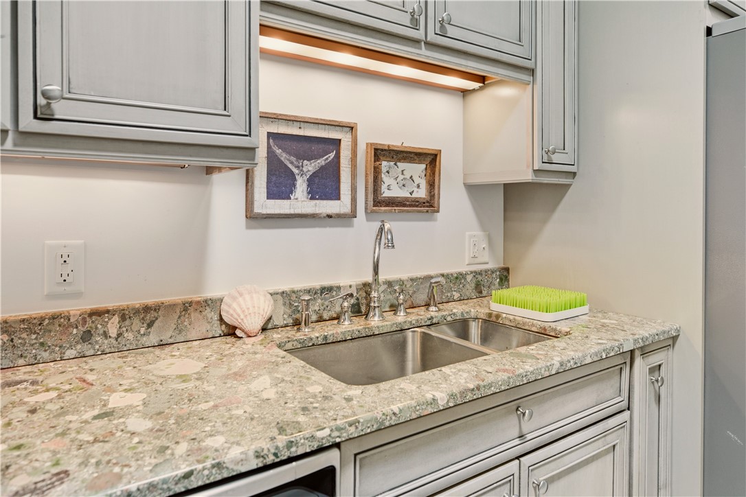 118 Bay Street, Unit 4 Westerly, RI 02891 - Photo 12 of 30