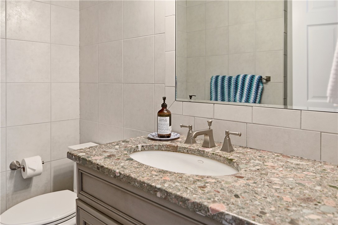 118 Bay Street, Unit 4 Westerly, RI 02891 - Photo 24 of 30
