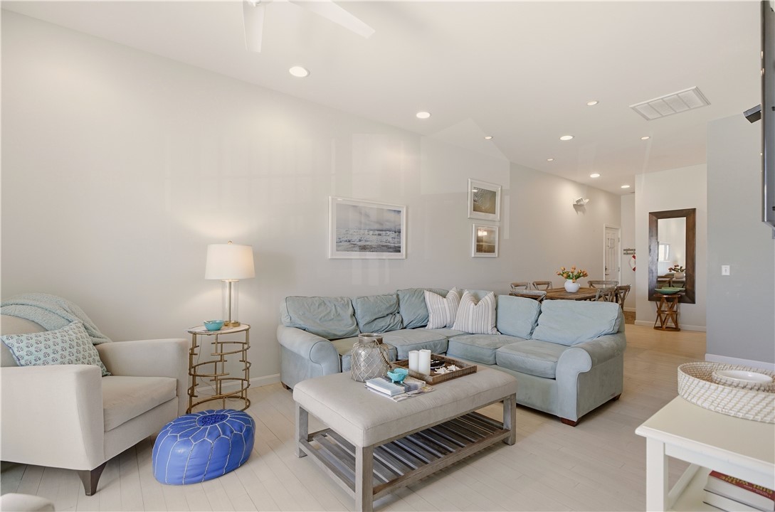 118 Bay Street, Unit 4 Westerly, RI 02891 - Photo 7 of 30