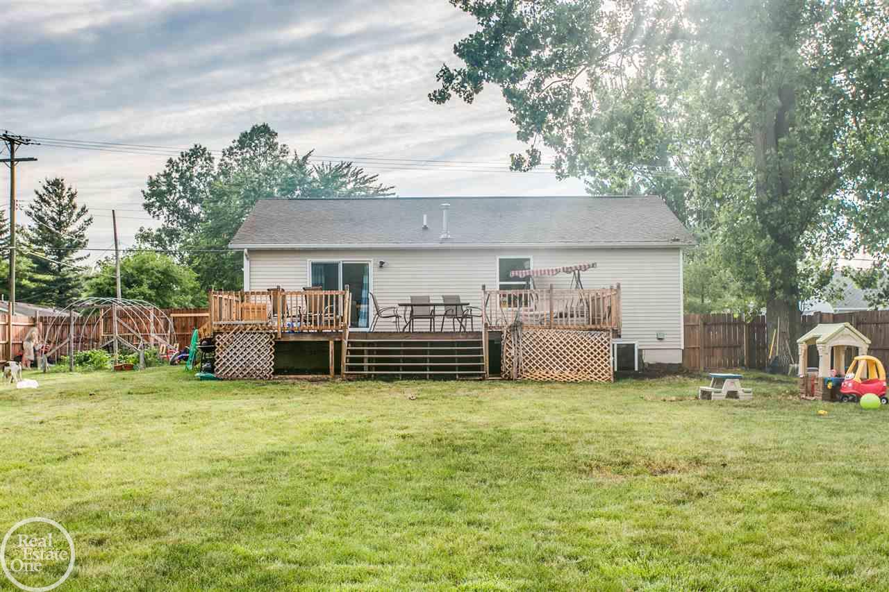 1020 Minnesota Road Port Huron, MI 48060 - Photo 26 of 31