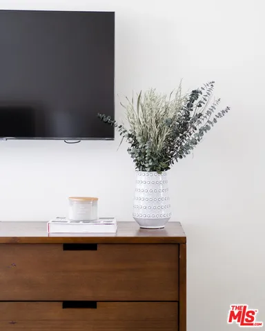 a close view of flowerpot and table