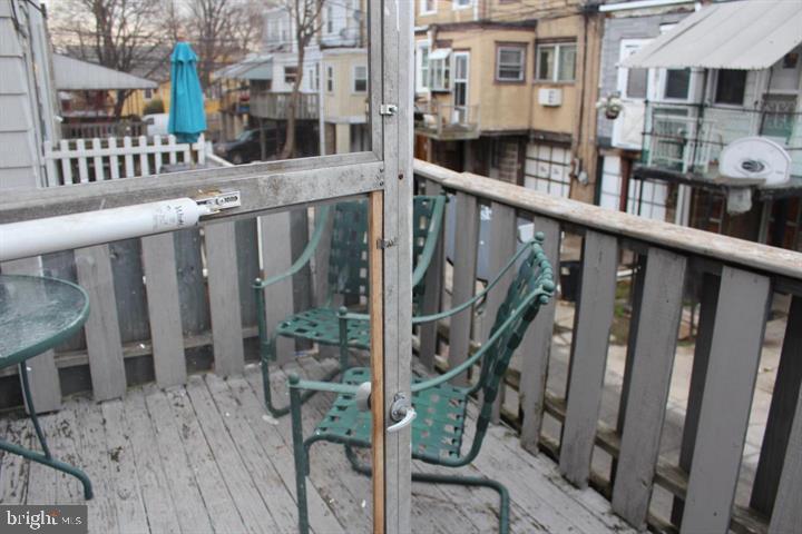 517 Littlecroft Road Upper Darby, PA 19082 - Photo 7 of 25