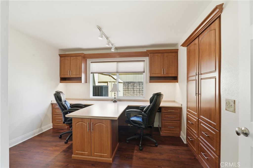 3330 Township Avenue Simi Valley, CA 93063 - Photo 17 of 40 a dining room with furniture and window