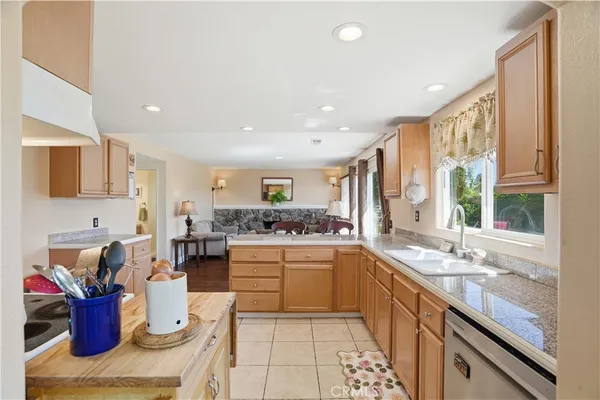 $1,050,000 | 3330 Township Avenue, Simi Valley, CA 93063