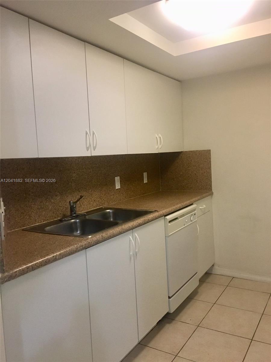 2475 Northwest 16th St Road, Unit 418 Miami, FL 33125 - Photo 19 of 23