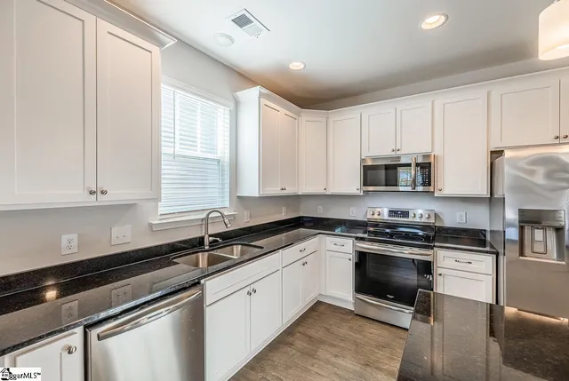 $325,000 | 2631 Karkinnen Way, Moore, SC 29369