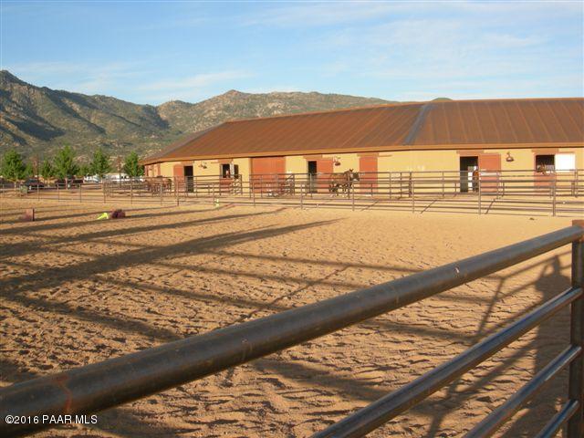 9530 North Equine Road Prescott, AZ 86305 - Photo 15 of 19 Equestrian Area