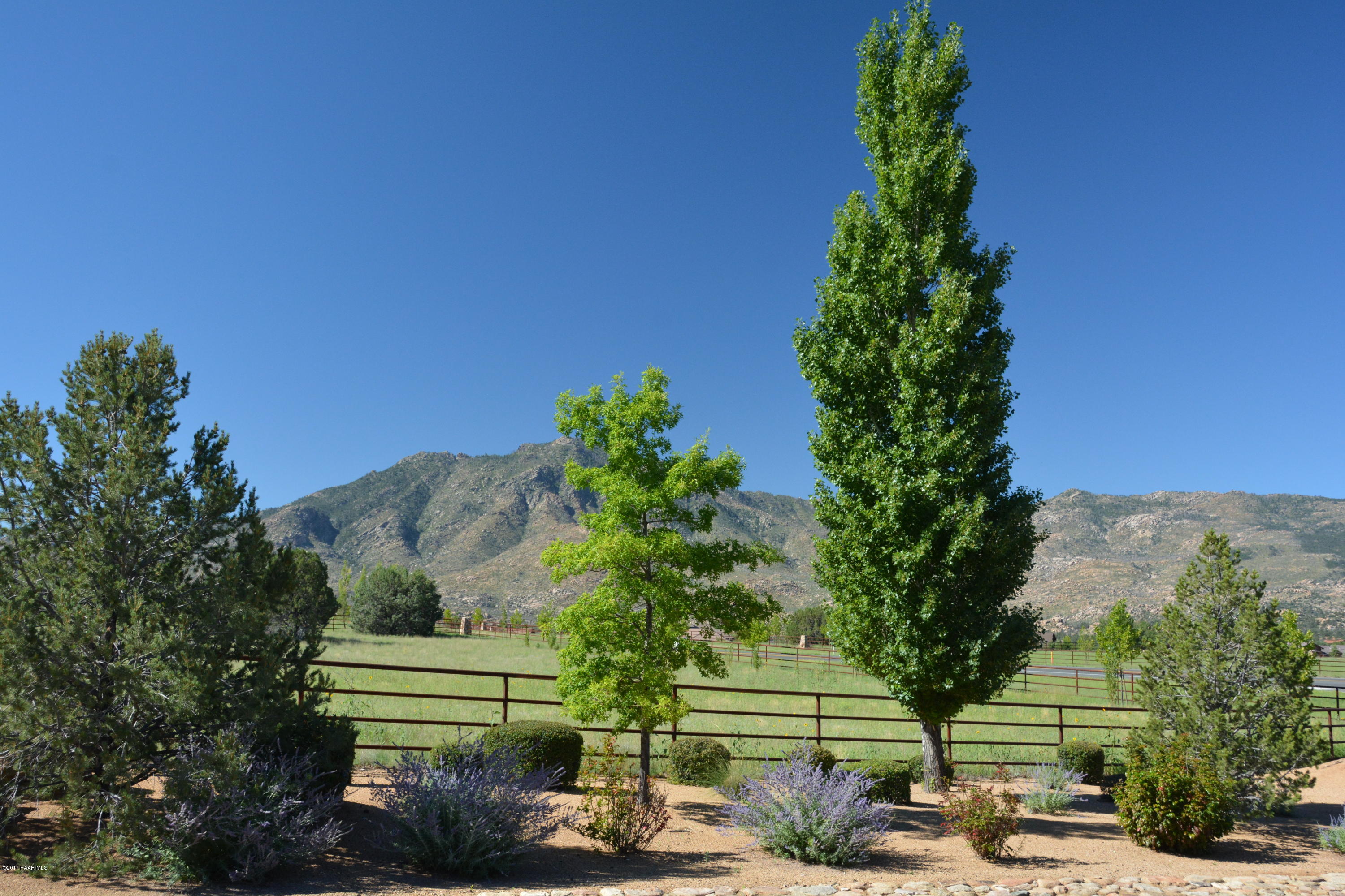 4 rail pipe fencing