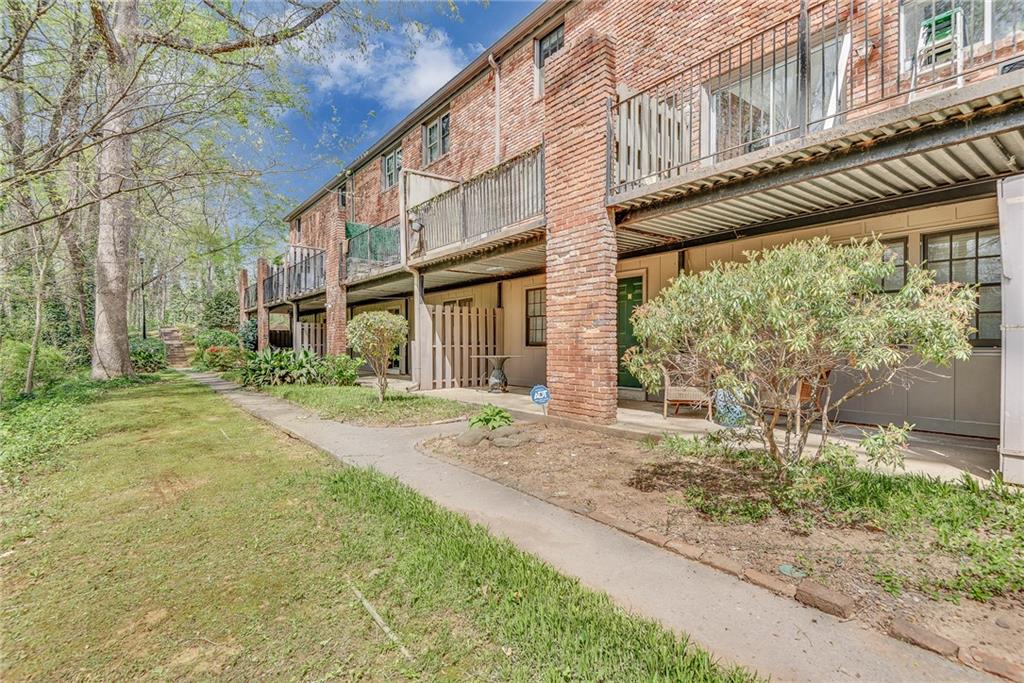 3083 Colonial Way, Unit M Atlanta, GA 30341 - Photo 26 of 28