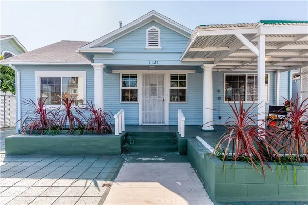 $5,200 | 1125 North Heliotrope Drive, Los Angeles, CA 90029