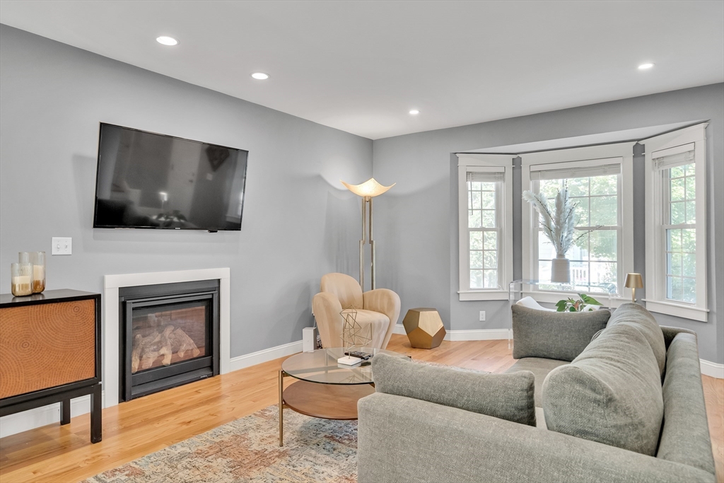 101 Turtle Brook Road, Unit 101 Canton, MA 02021 - Photo 3 of 19 Gallery Image 3