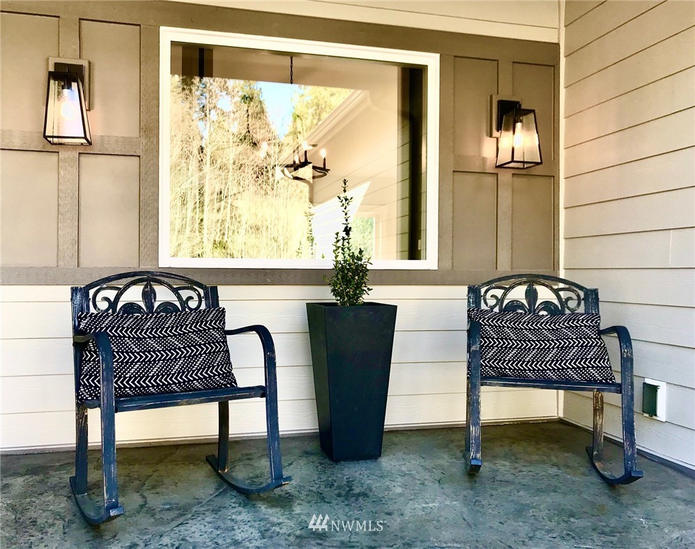 3678 Southeast Nelson Road Olalla, WA 98359 - Photo 2 of 27 Gallery Image 2