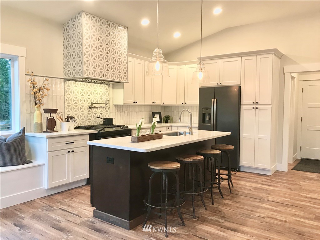 3678 Southeast Nelson Road Olalla, WA 98359 - Photo 4 of 27 Gallery Image 4