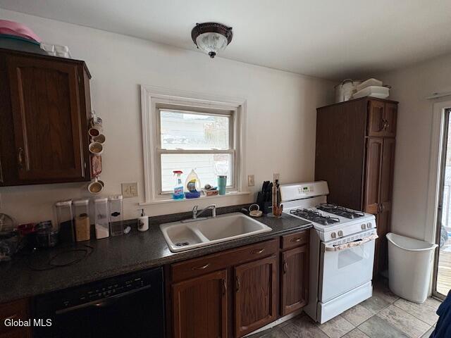 786 County Rt 24 Corinth, NY 12822 - Photo 7 of 52 IMG_2677