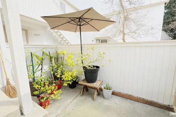$455,000 | 2607 Westberry Drive, Santa Rosa, CA 95403