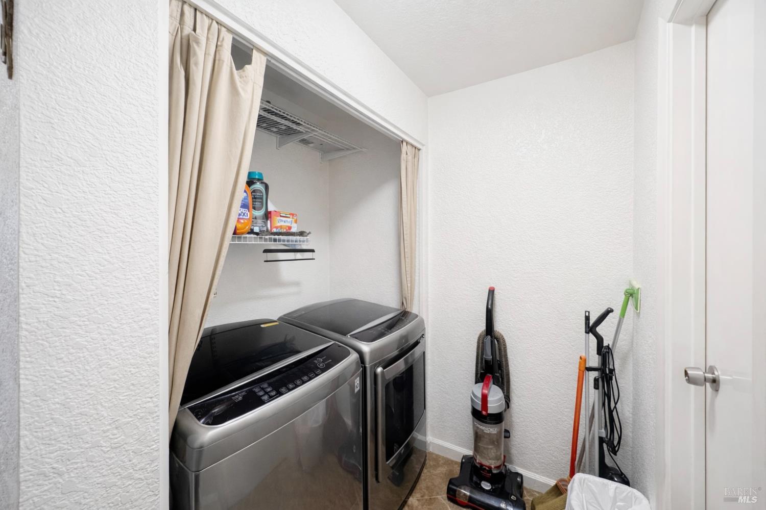 2607 Westberry Drive Santa Rosa, CA 95403 - Photo 10 of 35