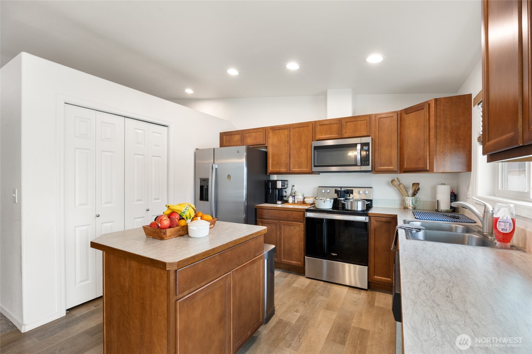 1314 Polo Ridge Moses Lake, WA 98837 - Photo 11 of 37