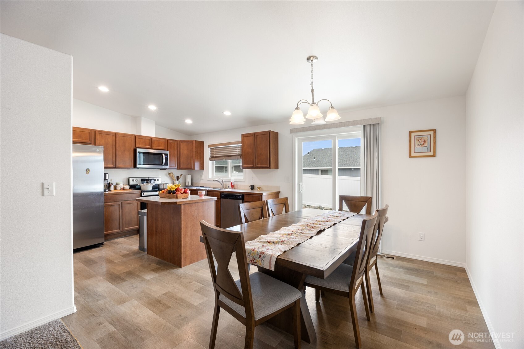 1314 Polo Ridge Moses Lake, WA 98837 - Photo 9 of 37