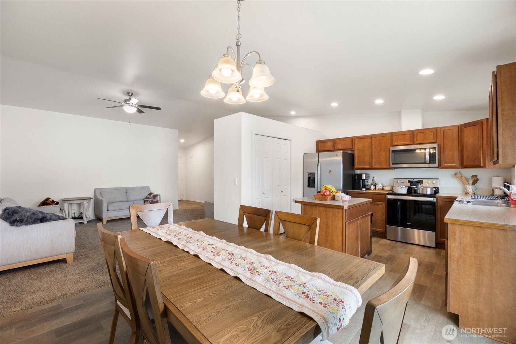 1314 Polo Ridge Moses Lake, WA 98837 - Photo 10 of 37