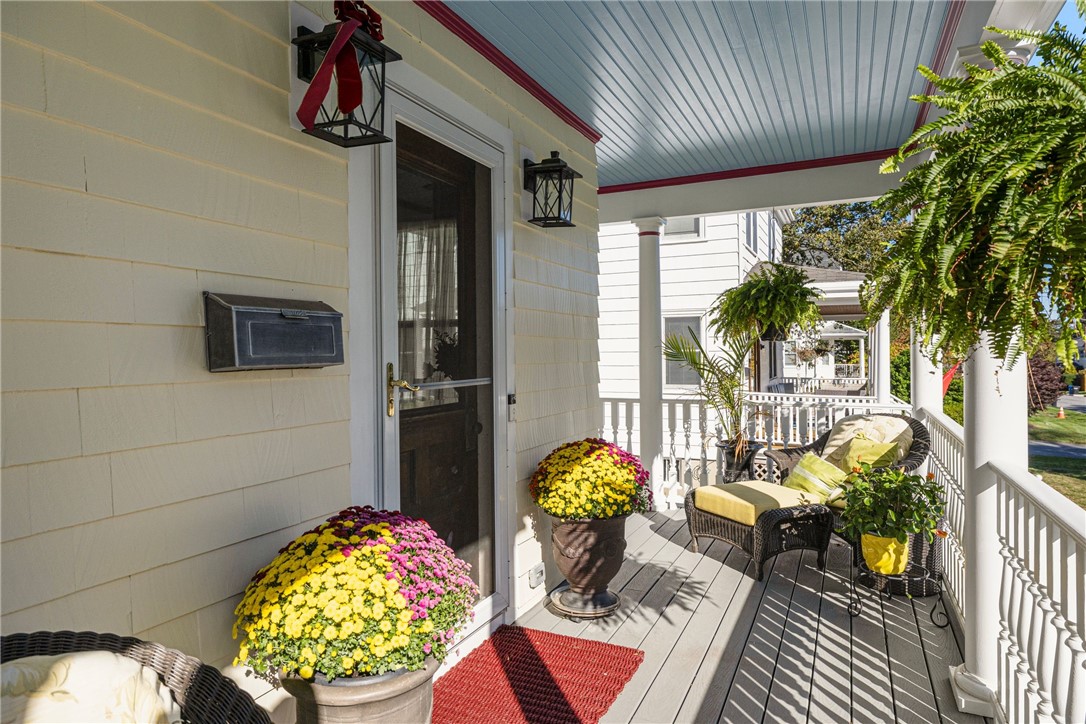 99 Roseneath Avenue Newport, RI 02840 - Photo 5 of 48