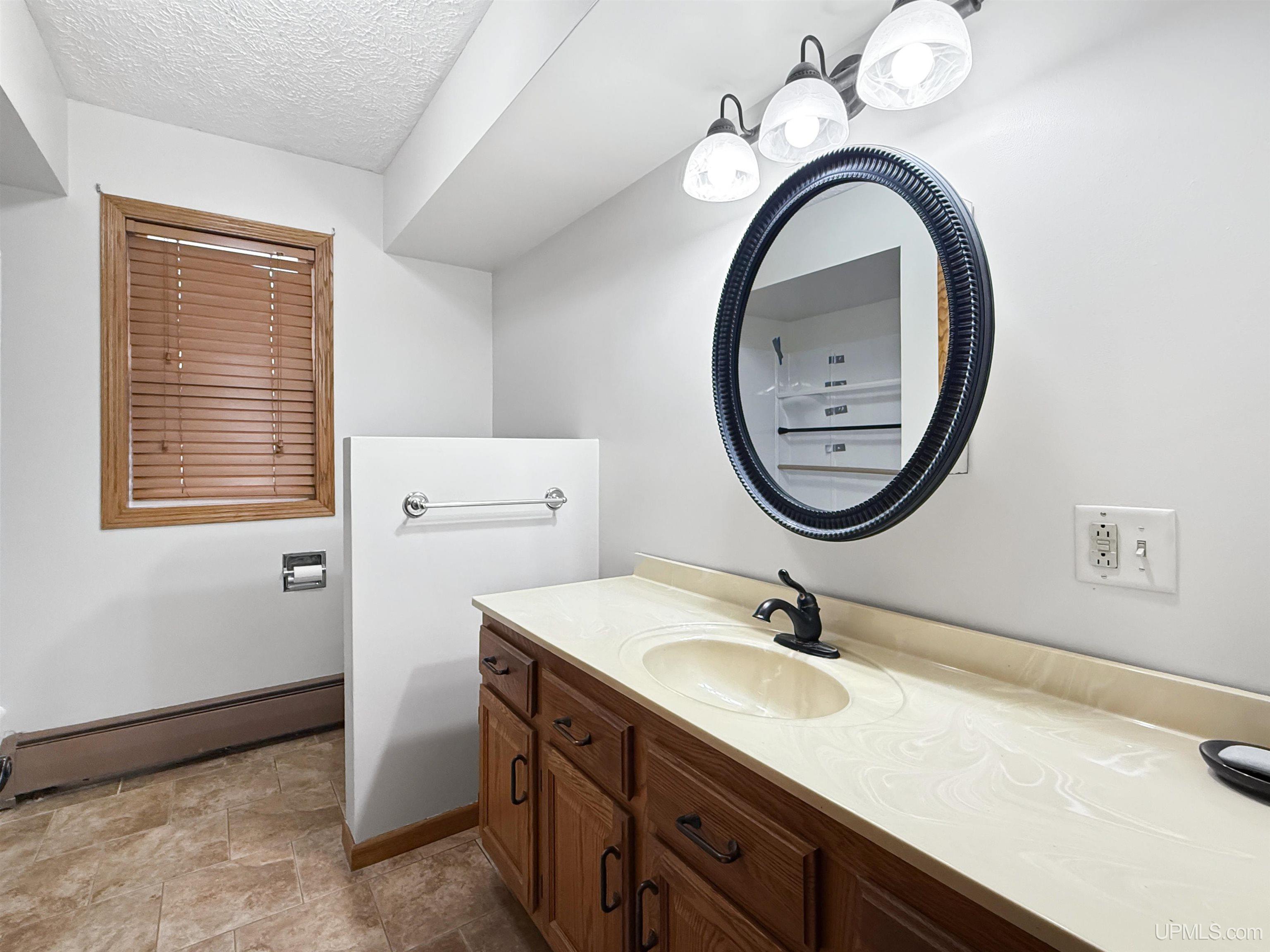 2122 South 3rd Street Escanaba, MI 49829 - Photo 14 of 22