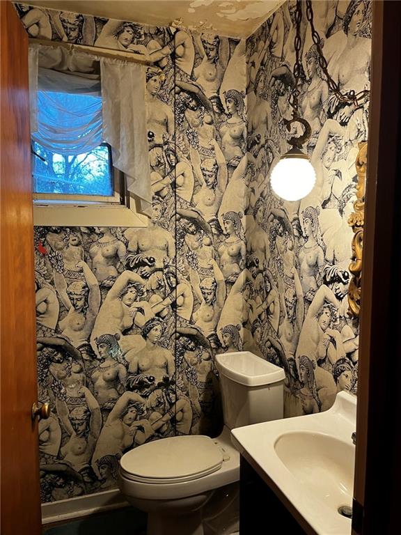 369 Eicher Road Pittsburgh, PA 15237 - Photo 7 of 17 Gallery Image 7