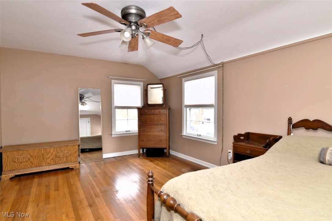 1379 Cranover Road Cleveland, OH 44124 - Photo 13 of 20 Primary Bedroom