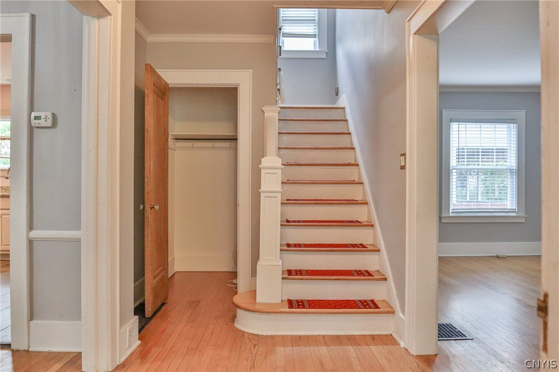 201 Wellesley Road Syracuse, NY 13207 - Photo 8 of 38