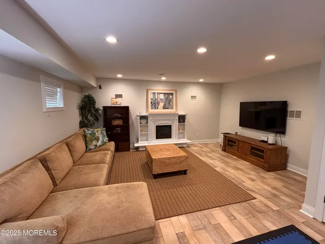 $7,500 | 330 Sylvania Avenue, Unit SUMMER, Avon-by-the-Sea, NJ 07717