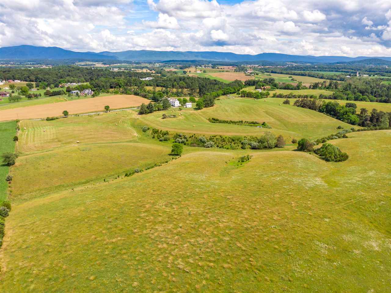 980 Knightly Mill Road Mount Sidney, VA 24467 - Photo 6 of 15 a view of an ocean view