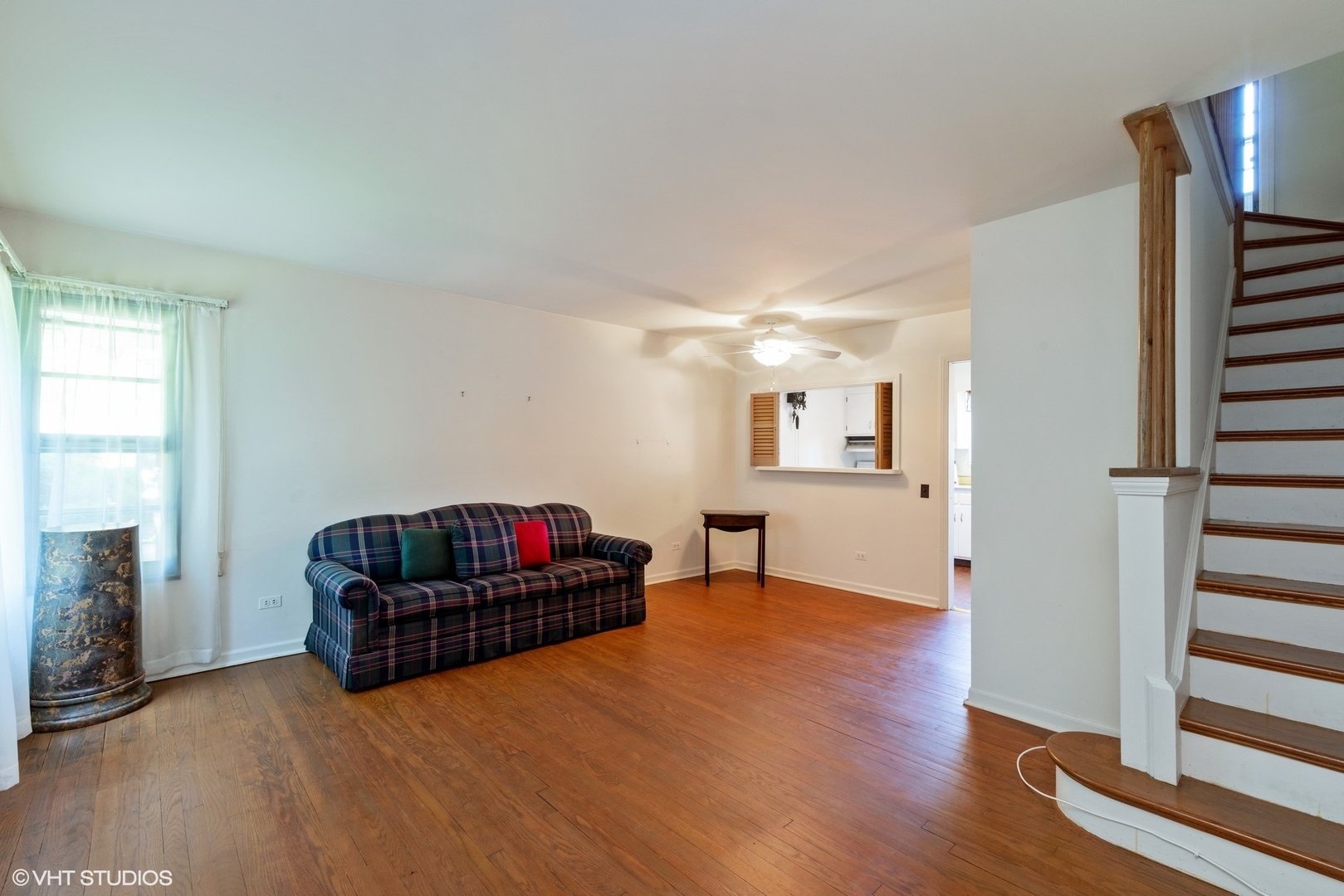 606 Ridge Road Wilmette, IL 60091 - Photo 3 of 8