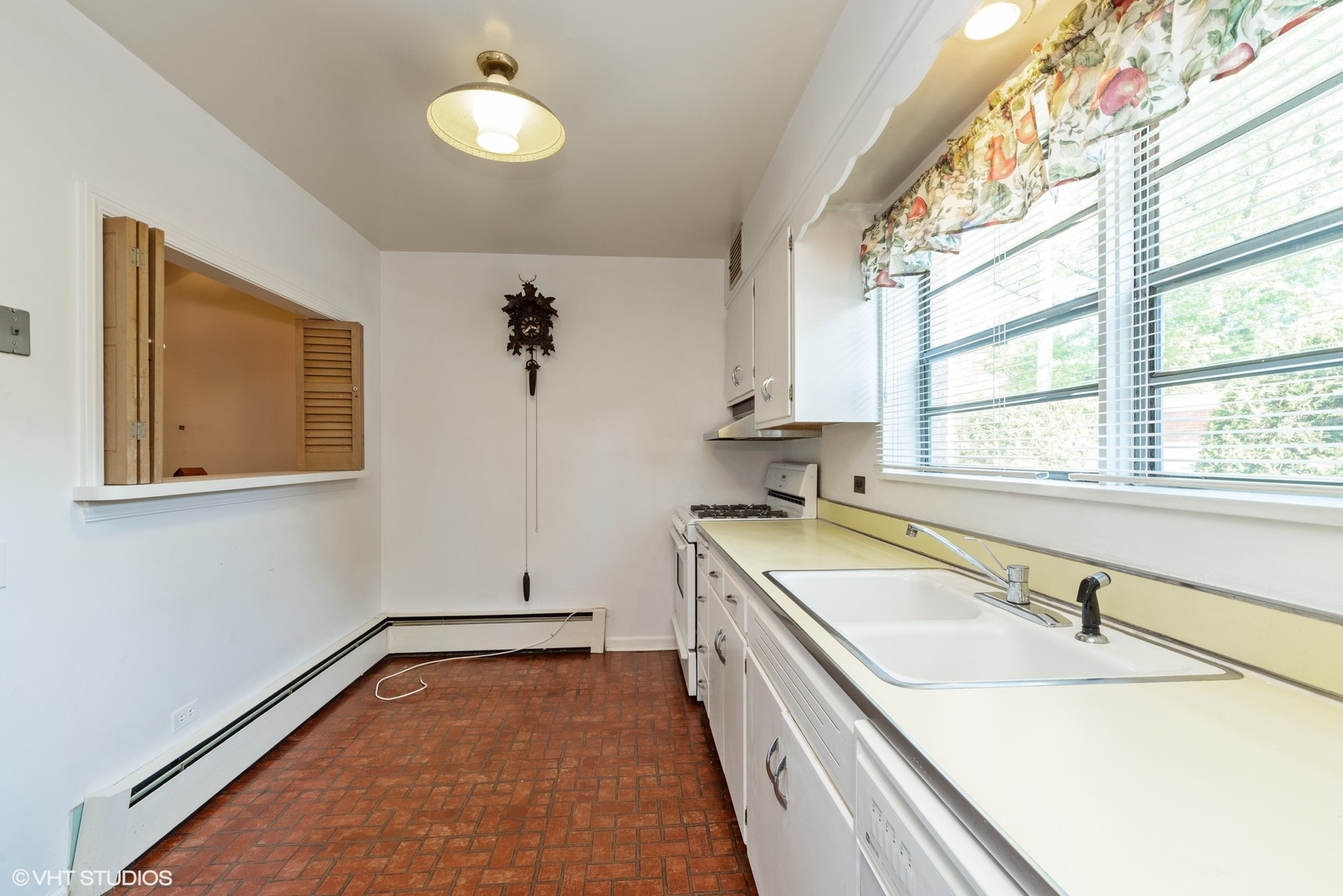 606 Ridge Road Wilmette, IL 60091 - Photo 4 of 8