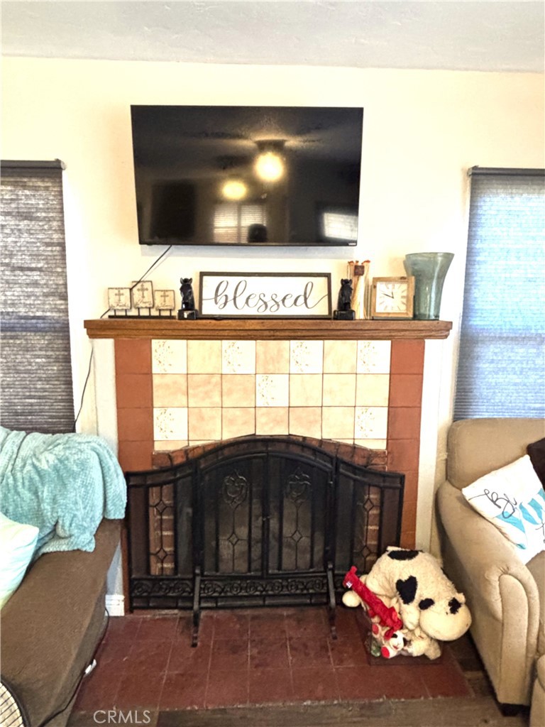 10433 Helendale Avenue Tujunga, CA 91042 - Photo 12 of 42