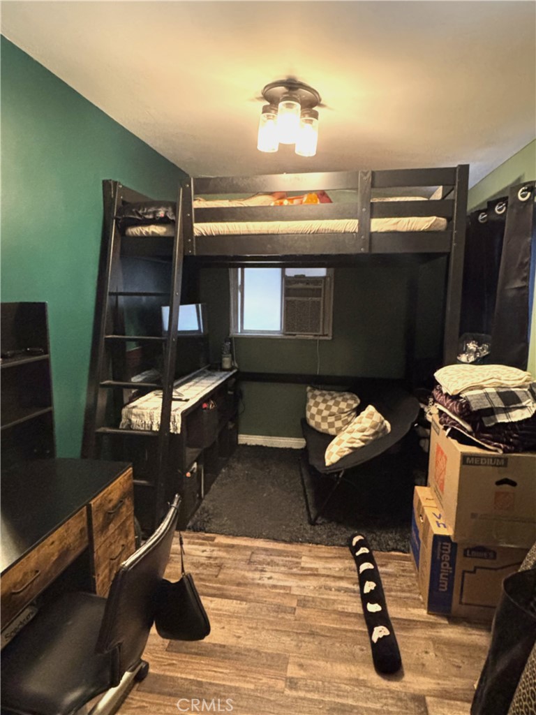 10433 Helendale Avenue Tujunga, CA 91042 - Photo 19 of 42