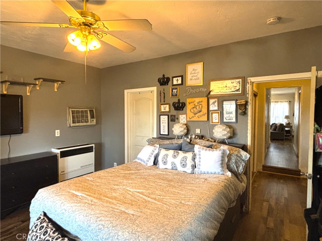 10433 Helendale Avenue Tujunga, CA 91042 - Photo 22 of 42