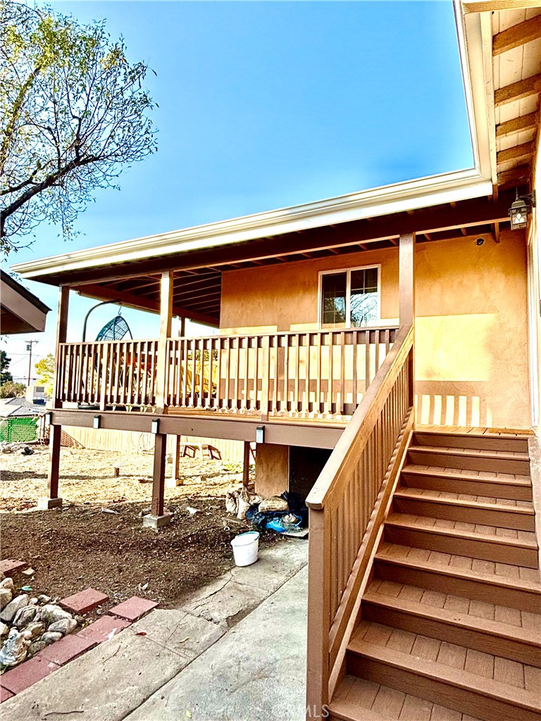 10433 Helendale Avenue Tujunga, CA 91042 - Photo 30 of 42