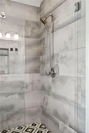 $1,000,000 | 6672 Trail Side Drive, Flowery Branch, GA 30542