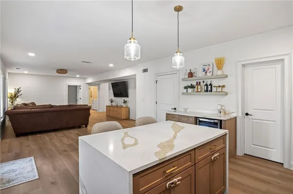 $1,000,000 | 6672 Trail Side Drive, Flowery Branch, GA 30542