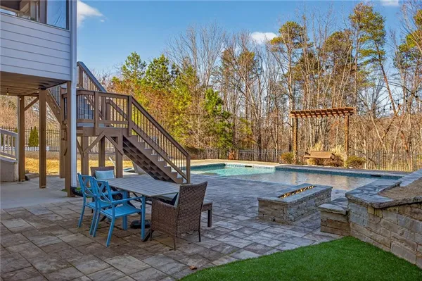 $1,000,000 | 6672 Trail Side Drive, Flowery Branch, GA 30542