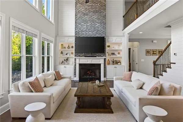 $1,000,000 | 6672 Trail Side Drive, Flowery Branch, GA 30542