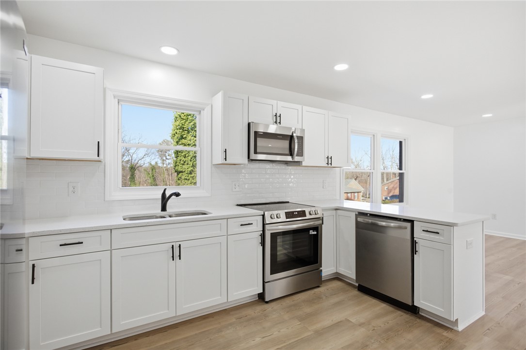 707 Woodlake Road Anderson, SC 29621 - Photo 6 of 10