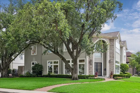 $1,570,000 | 5211 Pocahontas Street, Bellaire, TX 77401