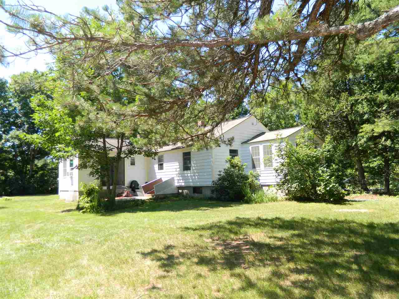 145 Bedford Road Merrimack, NH 03054 - Photo 17 of 26