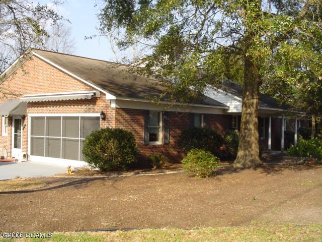 4316 Country Club Road Morehead City, NC 28557 - Photo 2 of 13 Side View