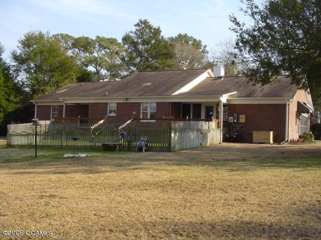4316 Country Club Road Morehead City, NC 28557 - Photo 3 of 13 Rear View