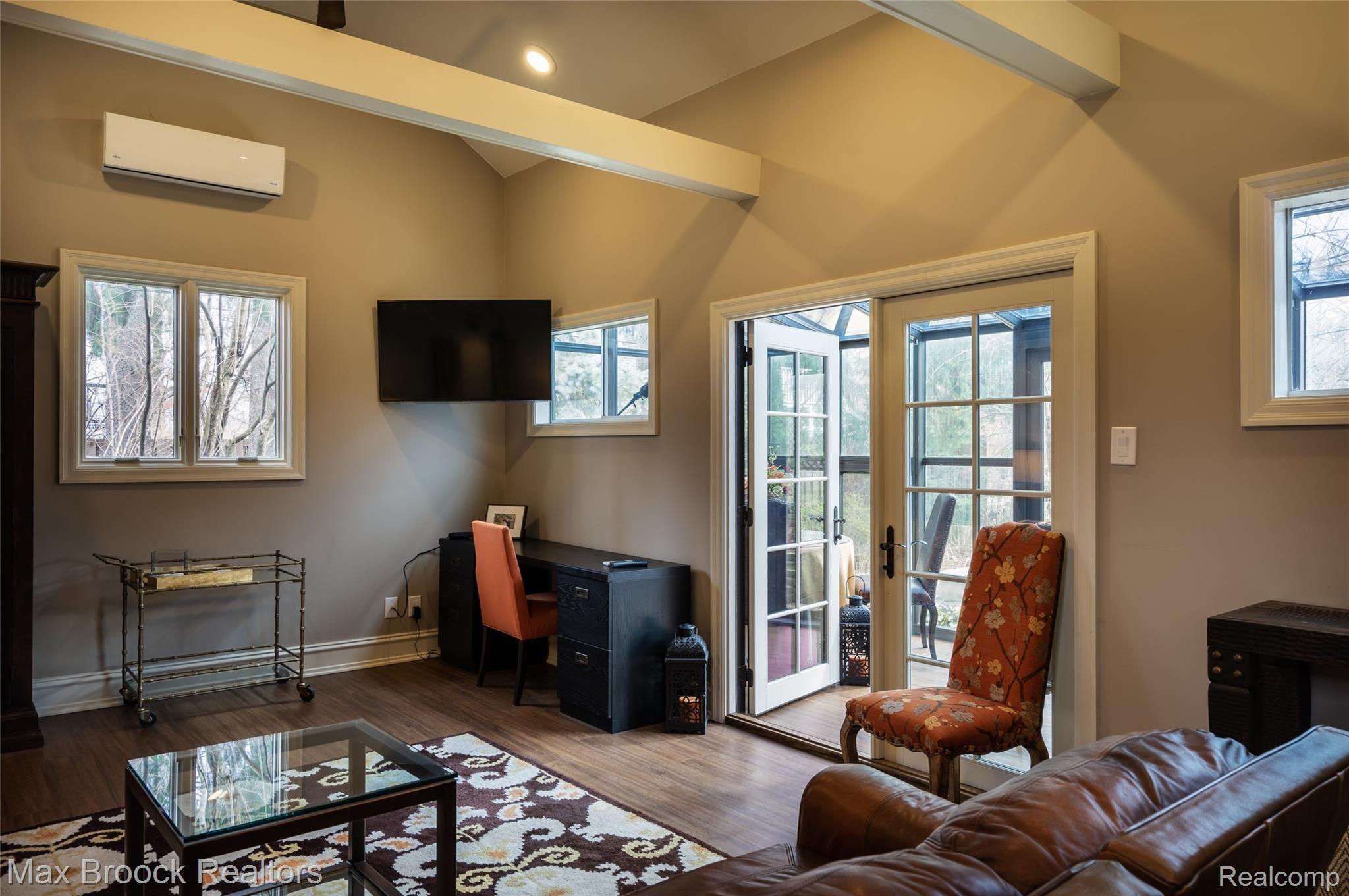 41 Ridge Road Pleasant Ridge, MI 48069 - Photo 38 of 43 Family Room off Garage