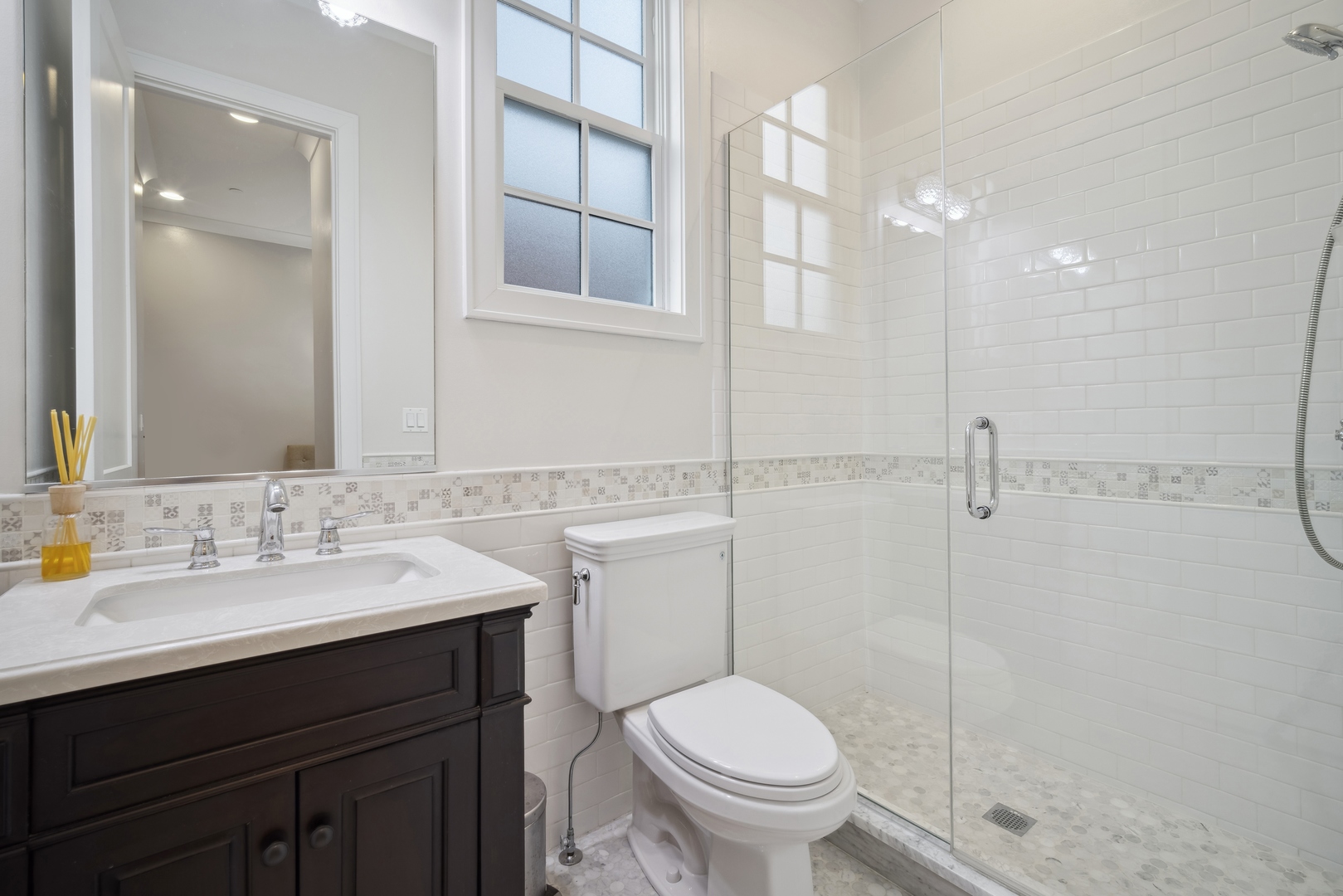 1301 South Prospect Avenue Park Ridge, IL 60068 - Photo 4 of 36 Gallery Image 4